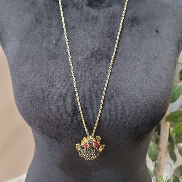 Cute Gold Tone Frog with Red Rhinestones Unique design Pendant Necklace - Picture 1 of 8